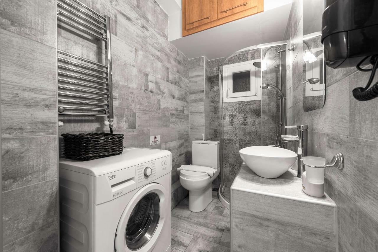 Cosmopolitan, Nilie Hospitality Mgmt Apartment *